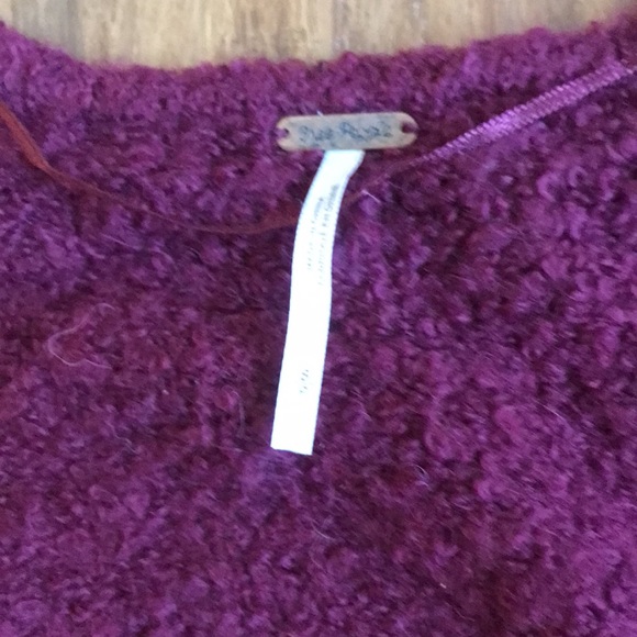 EVEREVE Free People maroon oversized v neck sweater Small - Picture 3 of 4